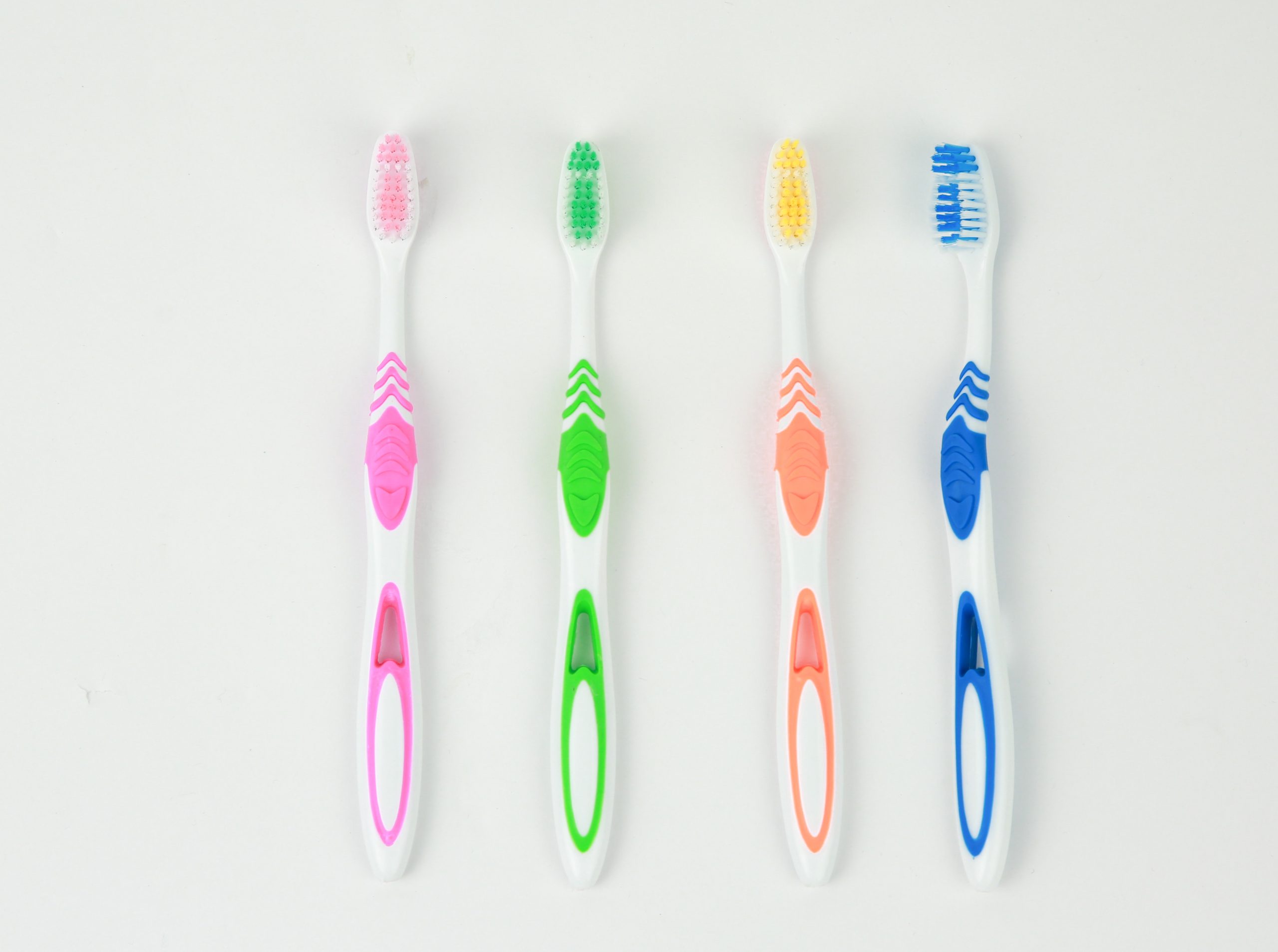 Adult toothbrush Model 3009