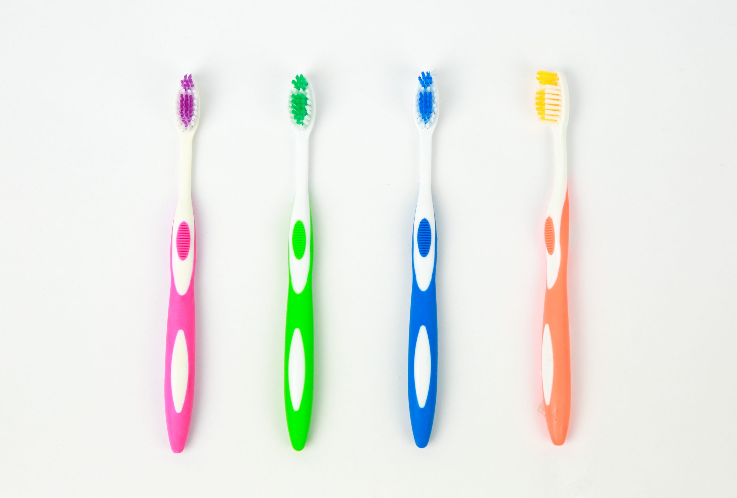 Adult toothbrush Model 3021