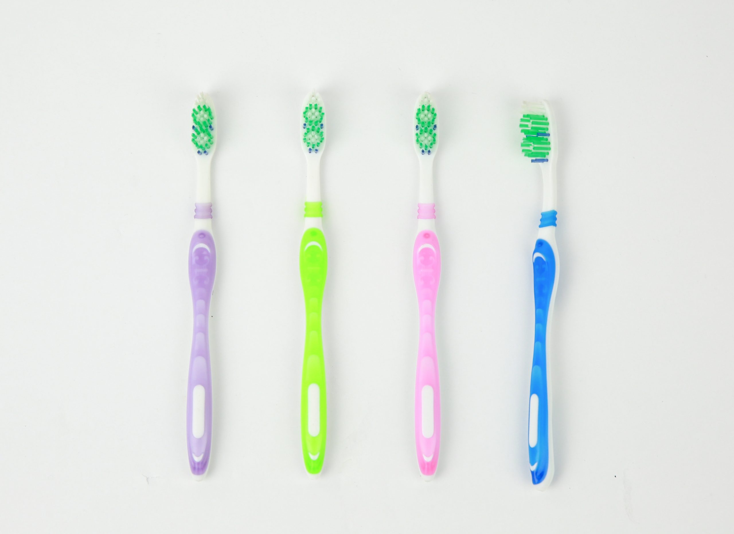 Adult toothbrush Model 3041