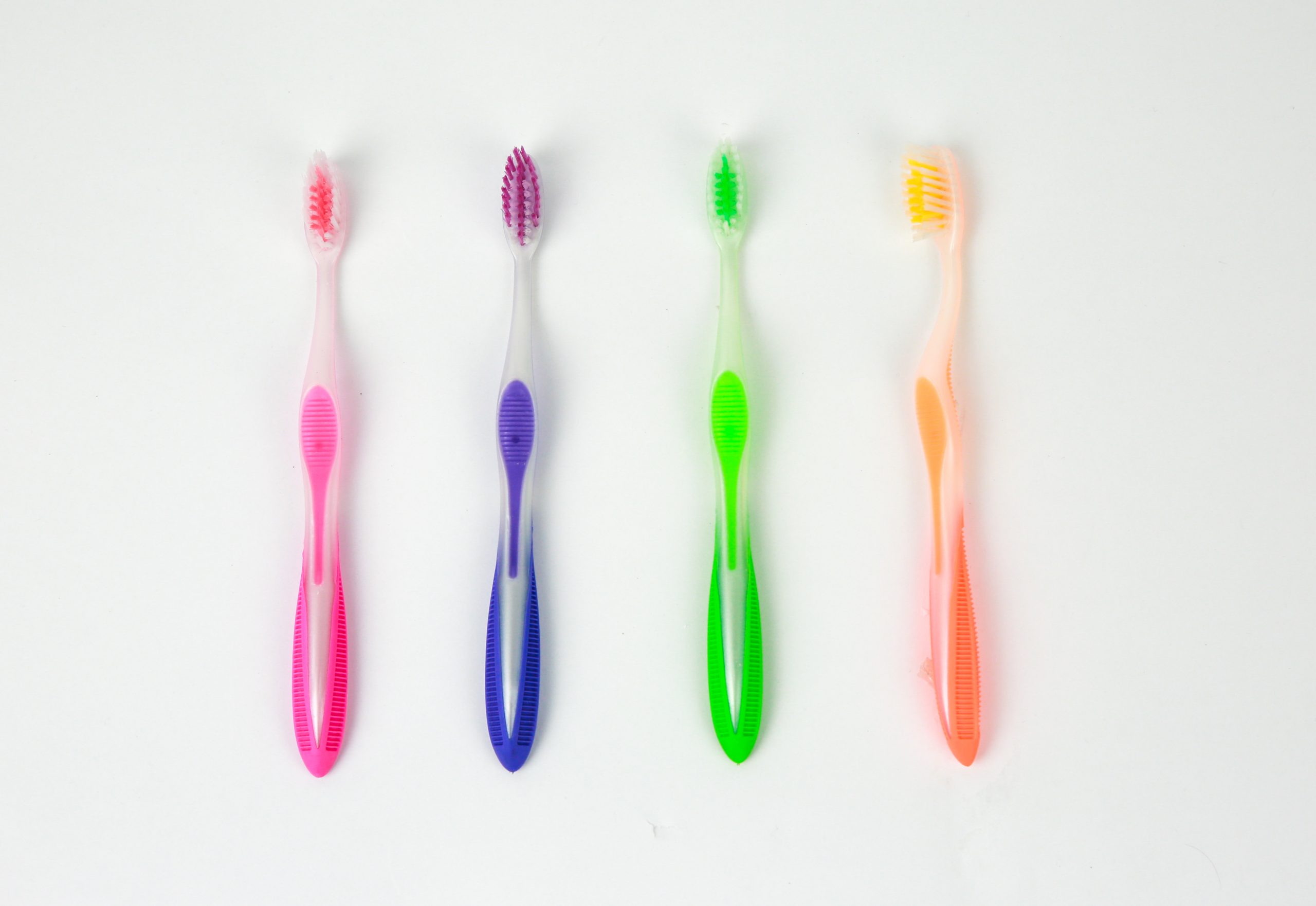 Adult toothbrush Model 6001