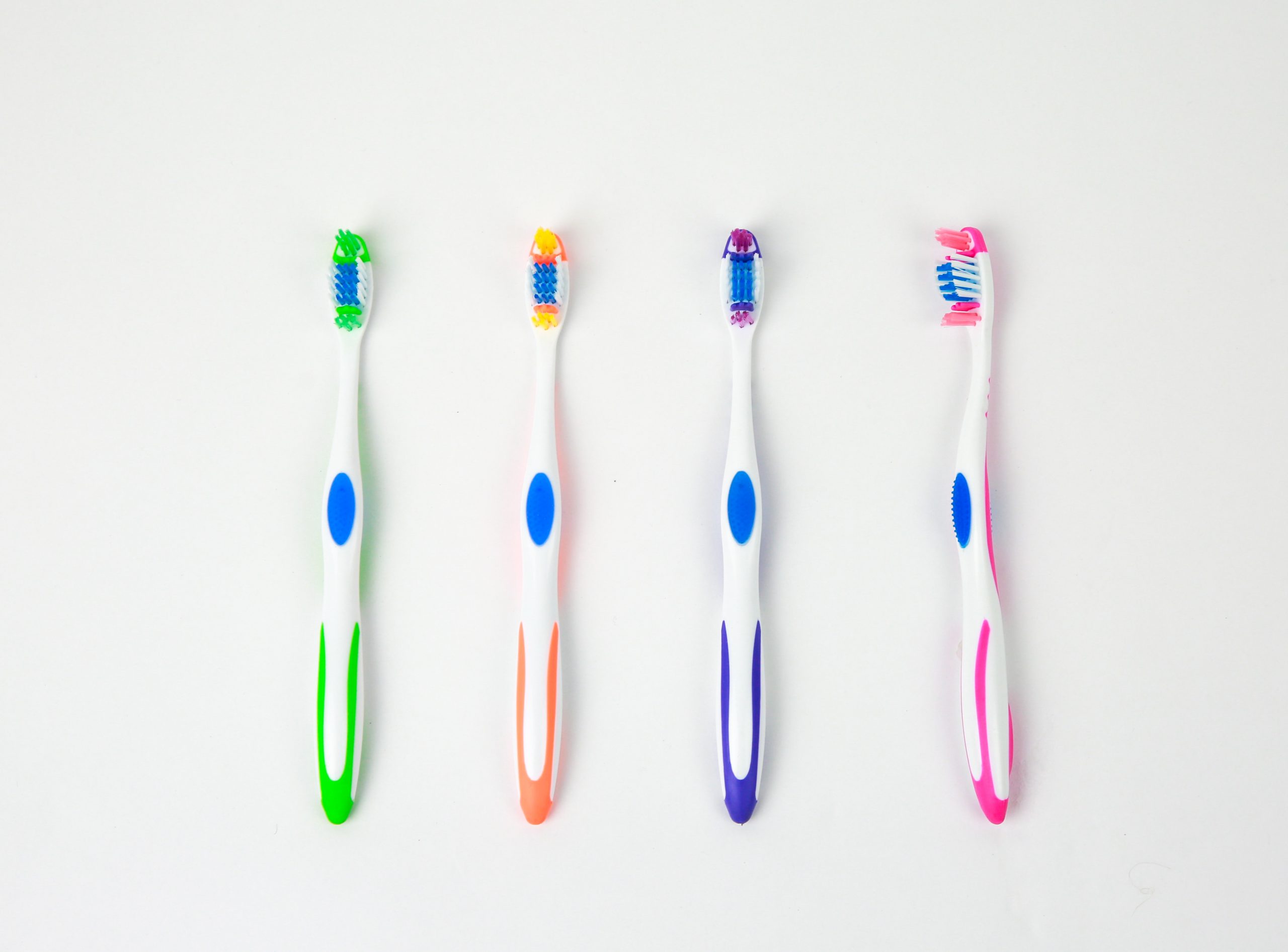 Adult toothbrush Model 6003