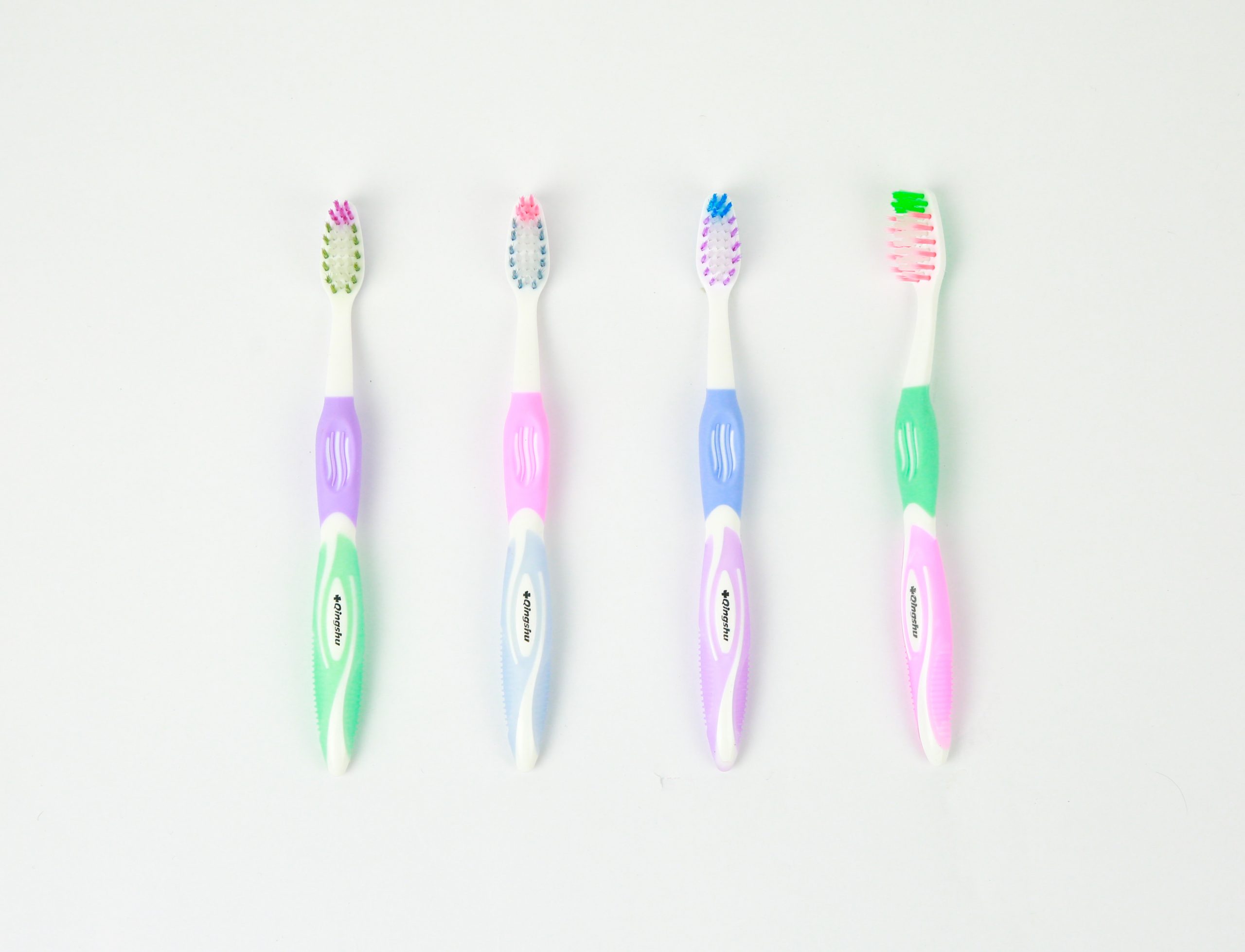 Adult toothbrush Model 6008