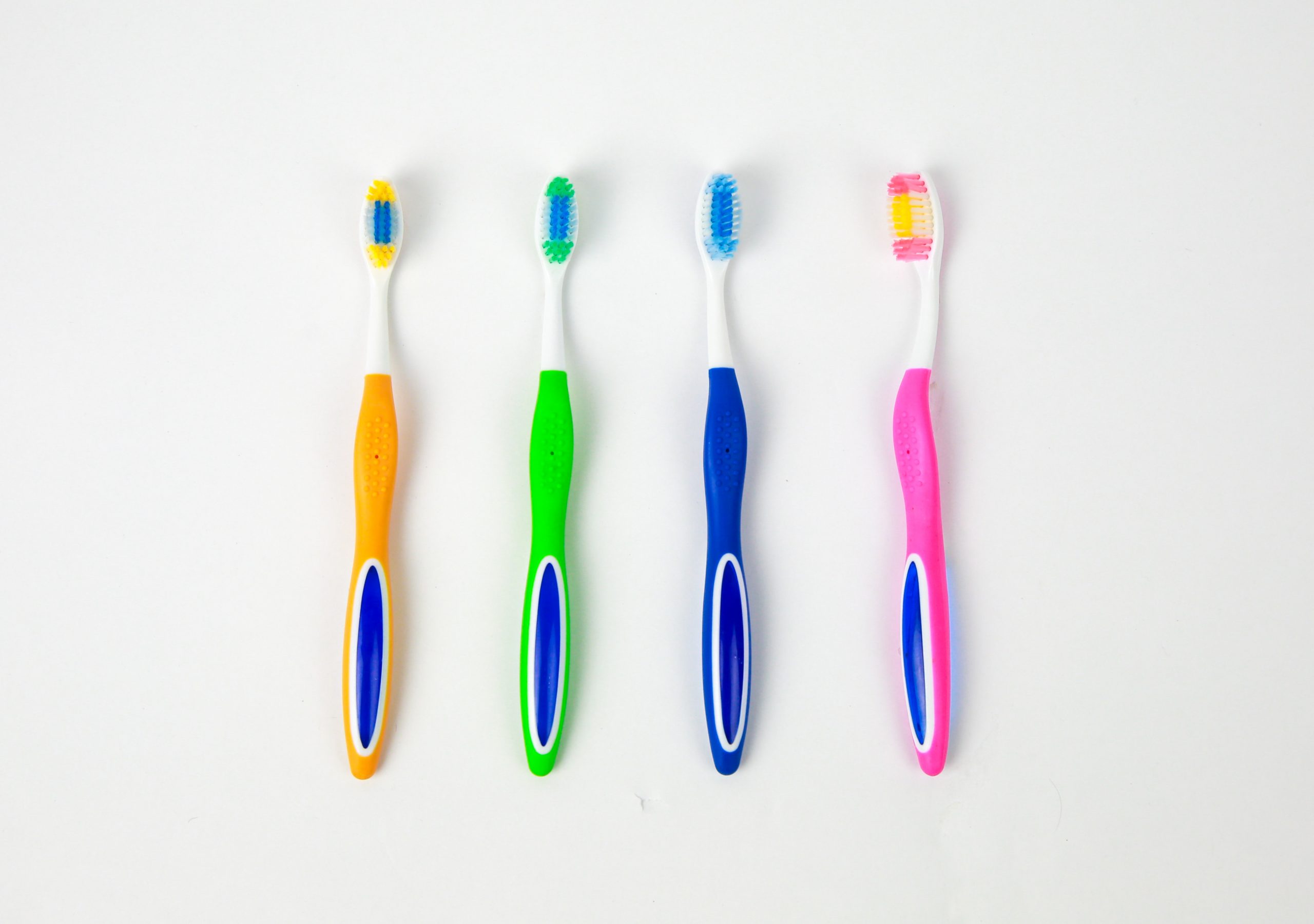 Adult toothbrush Model 6010