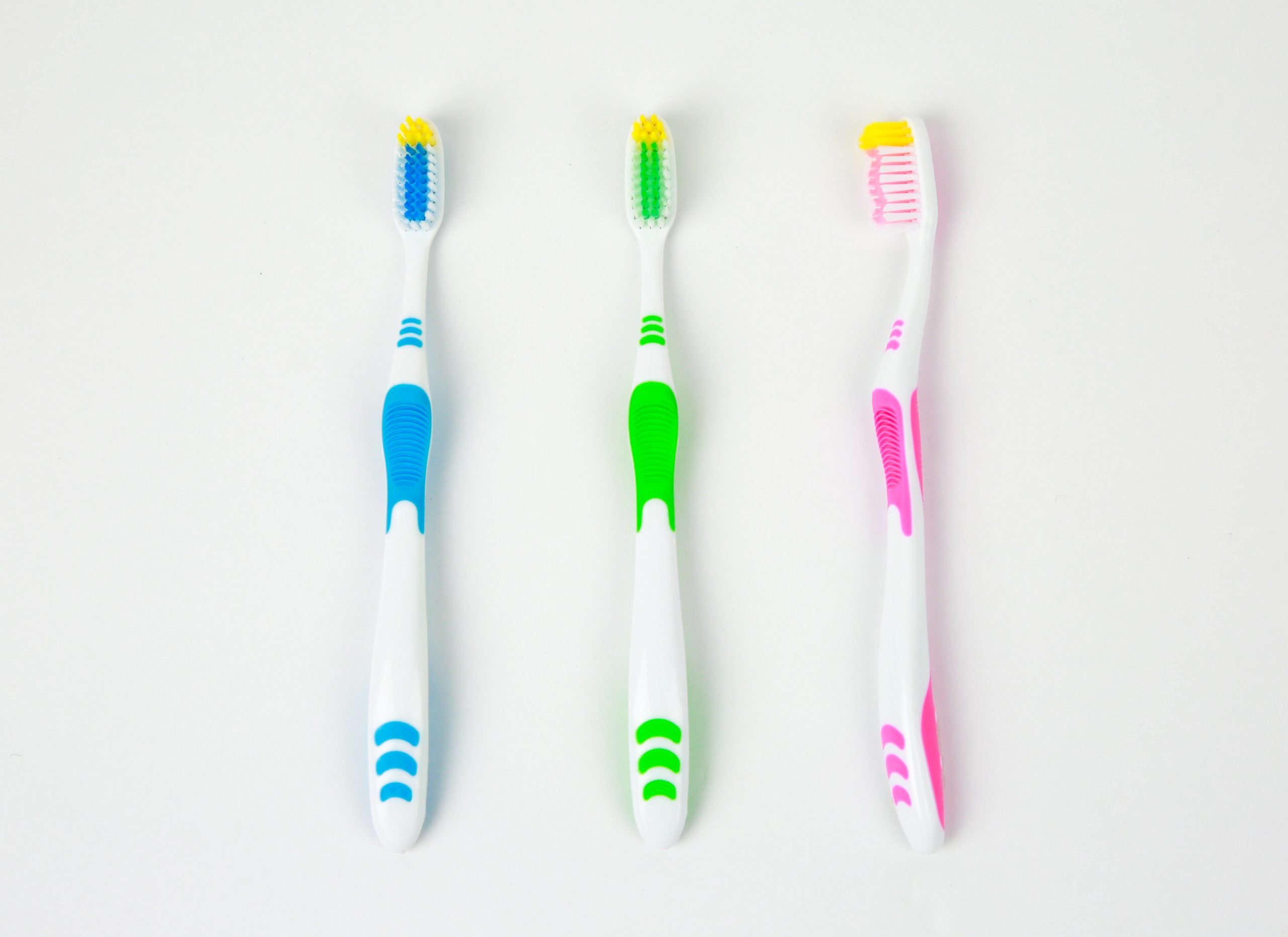 Adult toothbrush Model 6024