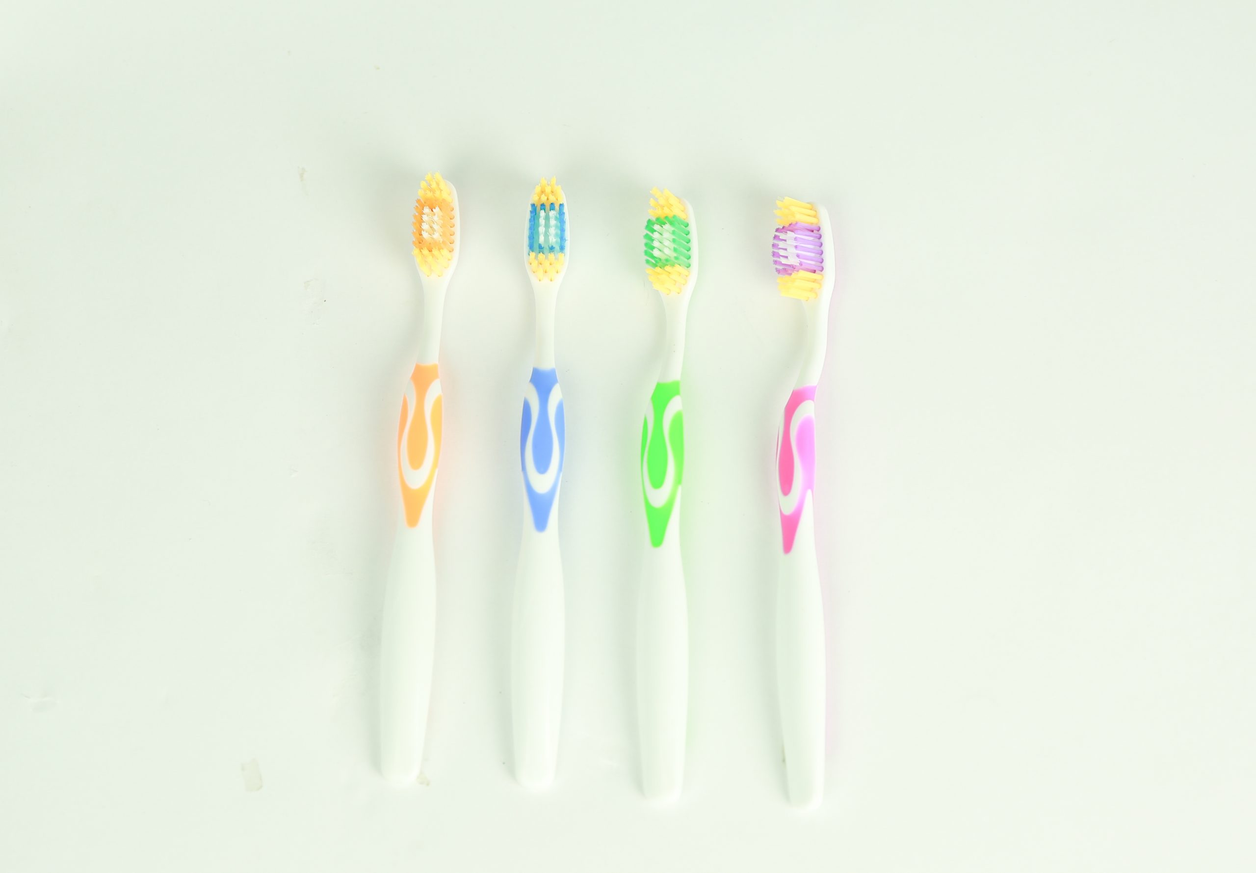 Adult toothbrush Model 7008