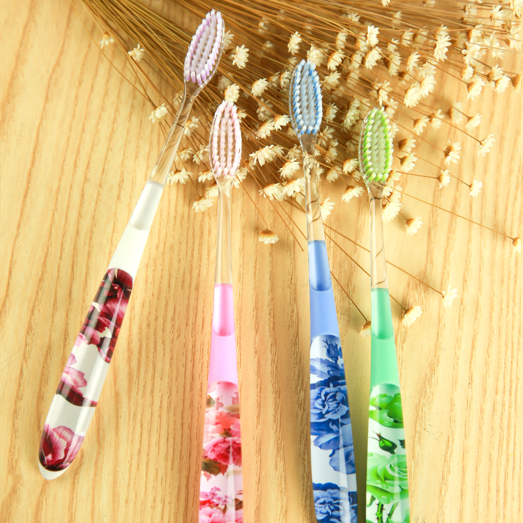 Adult toothbrush Model F8021