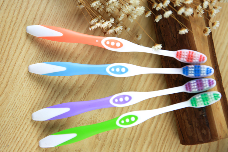 Adult toothbrush Model F8034