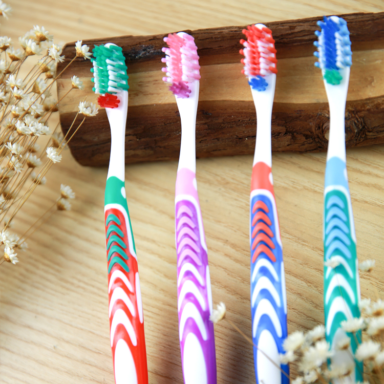 Adult toothbrush Model F8036