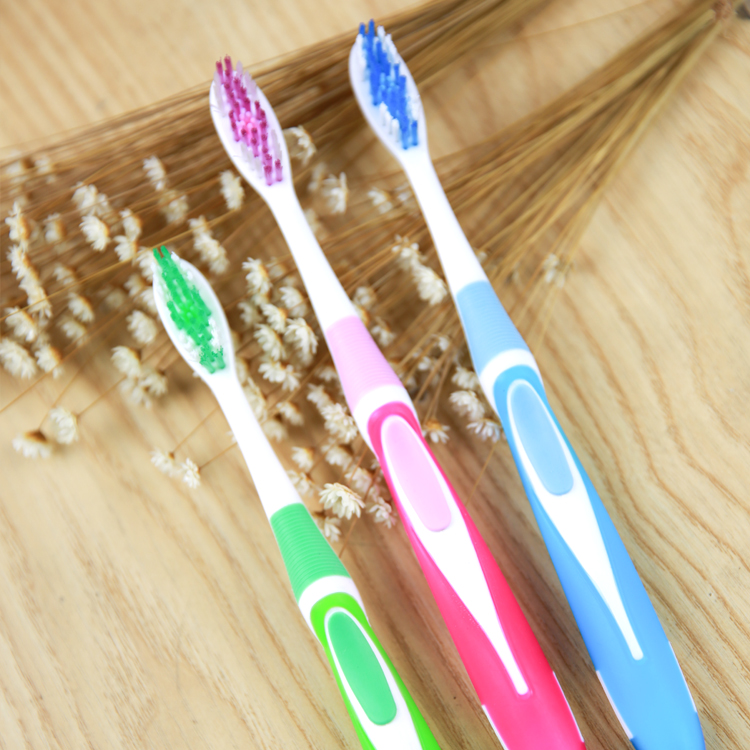 Adult toothbrush Model F8040