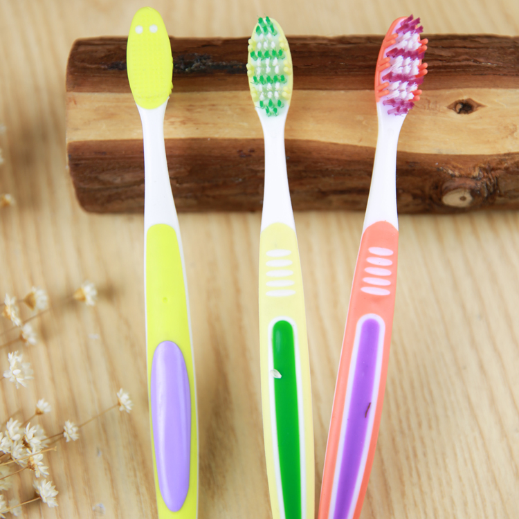 Adult toothbrush Model F8042