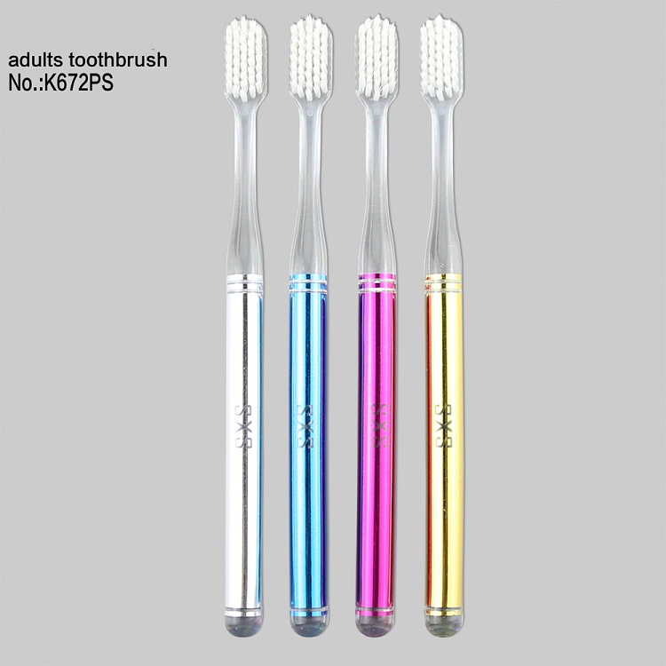 Adult toothbrush Model K672PS