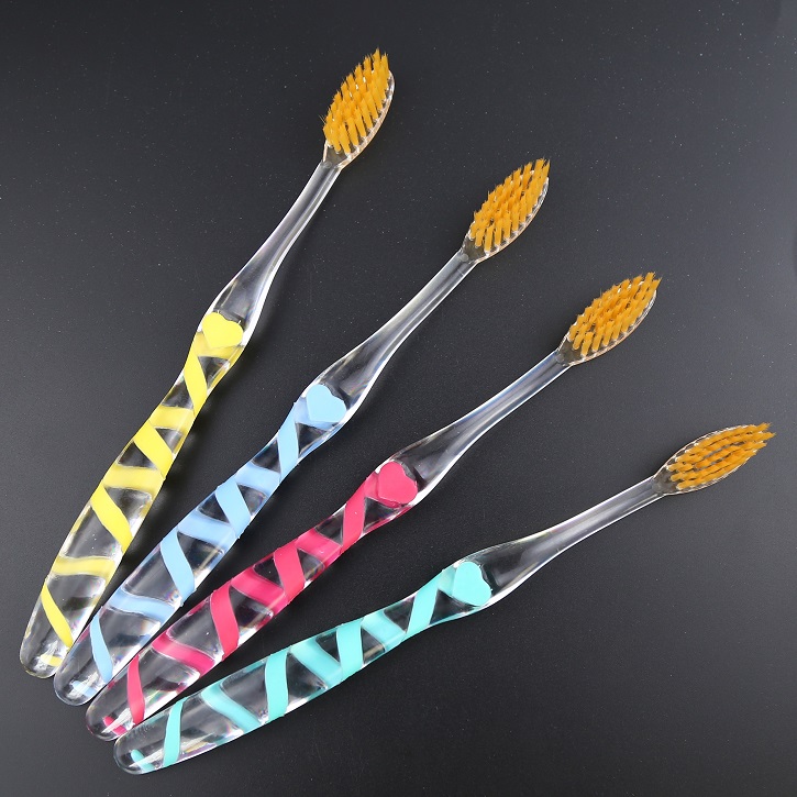 Adult toothbrush Model YC3036